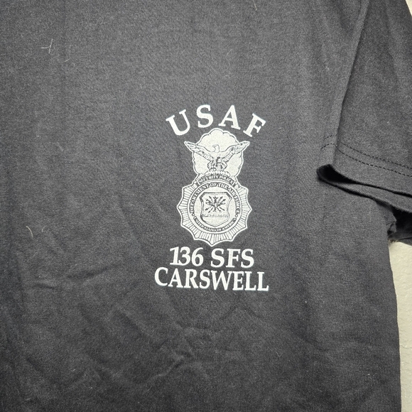 Hanes USAF 136 SFS Carswell T-Shirt – Size S – Military Graphic Tee - Picture 2 of 3